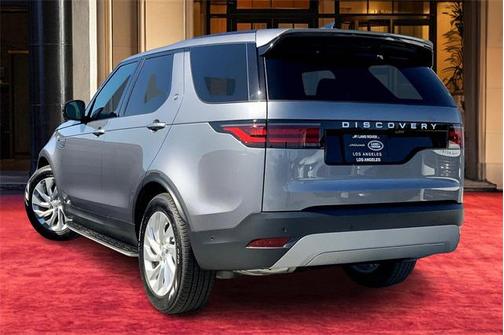 2025 Land Rover Discovery P300 S