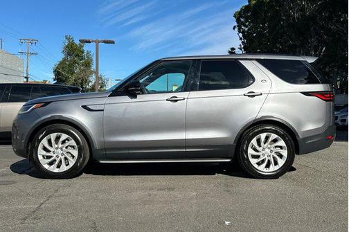 2025 Land Rover Discovery P300 S