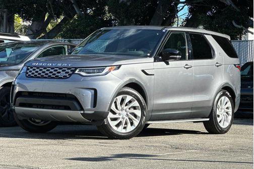 2025 Land Rover Discovery P300 S