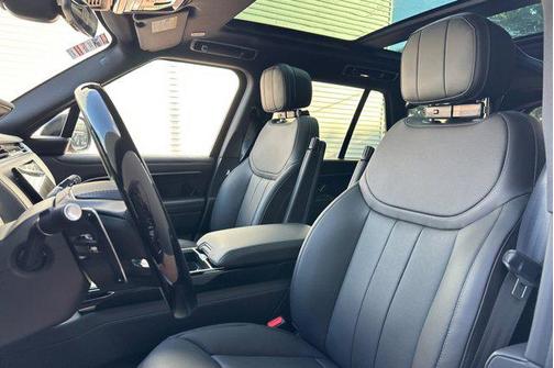 2026 Land Rover Range Rover P400 SE