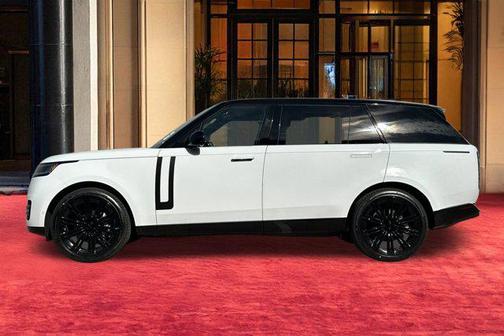 2026 Land Rover Range Rover P400 SE 7 Seat