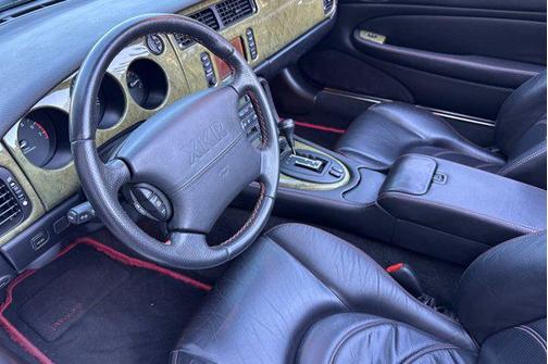 2001 Jaguar XKR Base