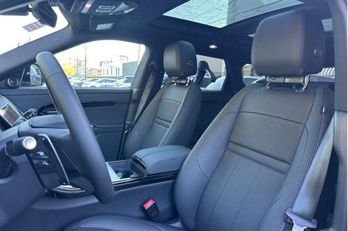 Seoul Pearl Silver Metallic 2026 Land Rover Range Rover Evoque Core S