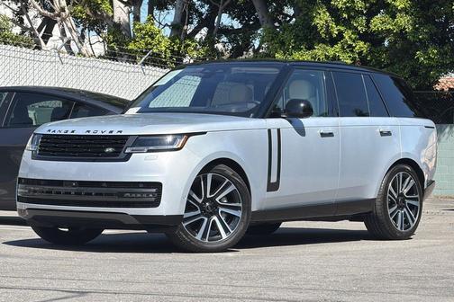 Silver 2023 Land Rover Range Rover P400 SE