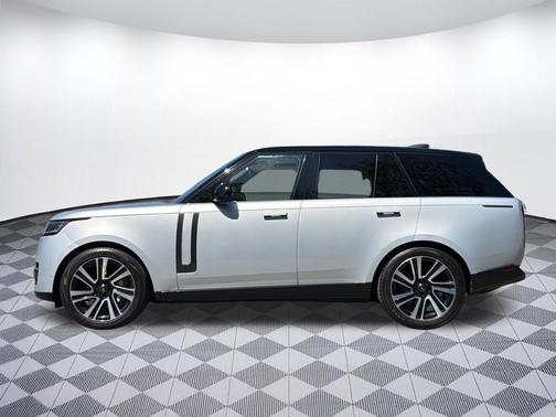 Silver 2023 Land Rover Range Rover P400 SE