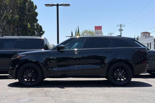 Santorini Black Metallic 2026 Land Rover Range Rover Velar P400 Dynamic SE