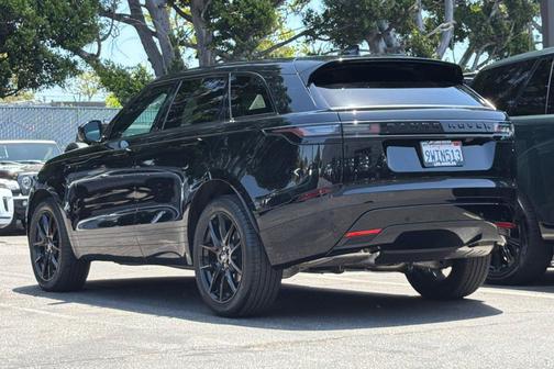 Santorini Black Metallic 2026 Land Rover Range Rover Velar P400 Dynamic SE