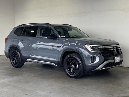 2024 Volkswagen Atlas 2.0T Peak Edition SE w/Technology