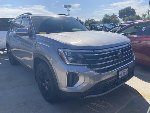 2024 Volkswagen Atlas 2.0T SE