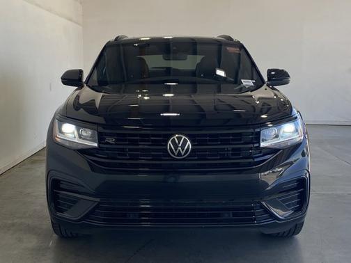 2022 Volkswagen Atlas Cross Sport 3.6 V6 SEL R-Line Black