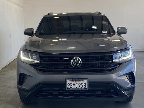 2022 Volkswagen Atlas Cross Sport 2.0T SE