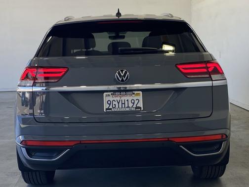 2023 Volkswagen Atlas Cross Sport 2.0T SE w/ Technology