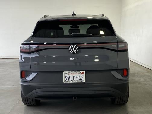 2025 Volkswagen ID.4 Pro