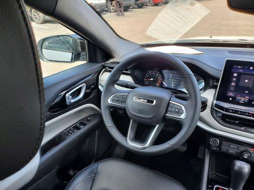 Bright White Clearcoat 2025 Jeep Compass Limited