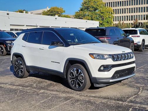 Bright White Clearcoat 2023 Jeep Compass Limited