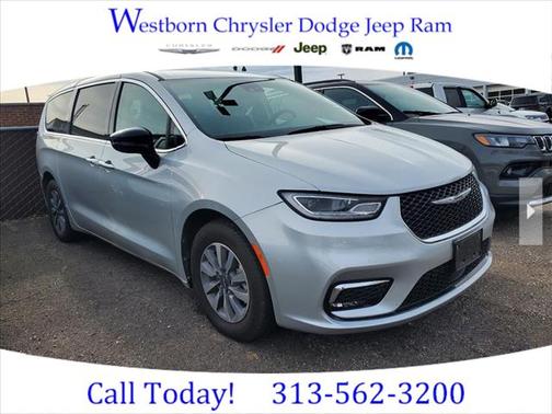 2024 Chrysler Pacifica Hybrid Select