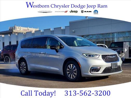 2024 Chrysler Pacifica Hybrid Select