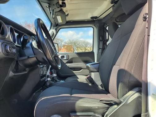 Bright White Clearcoat 2021 Jeep Wrangler Willys