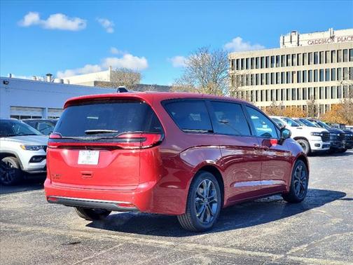 2026 Chrysler Pacifica L