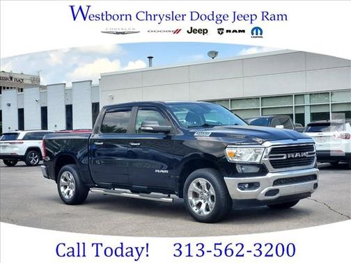 Diamond Black Crystal Pearlcoat 2019 RAM 1500 Big Horn