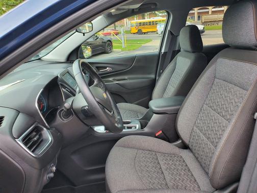 Lakeshore Blue Metallic 2024 Chevrolet Equinox 1LT