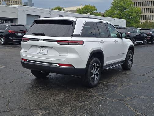 Bright White Clea 2025 Jeep Grand Cherokee Limited