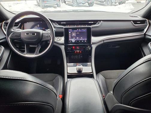 2022 Jeep Grand Cherokee L Altitude