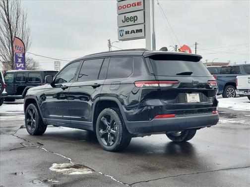 2022 Jeep Grand Cherokee L Altitude
