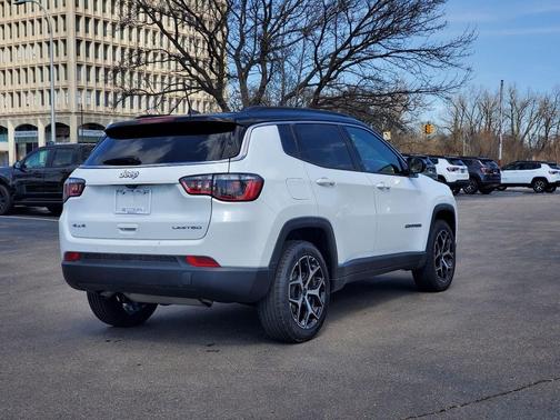 Bright White Clearcoat 2025 Jeep Compass Limited