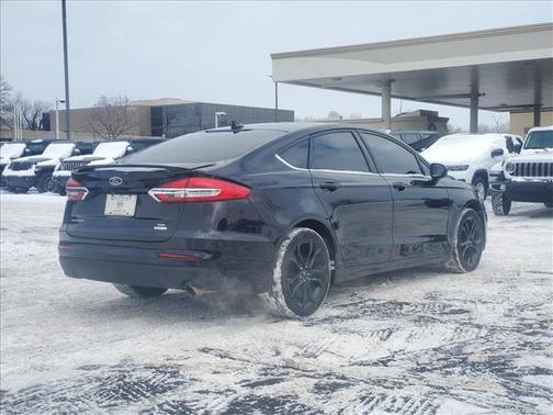 2020 Ford Fusion SE
