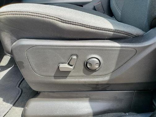 Granite Crystal Metallic Clearcoat 2022 RAM 1500 Big Horn/Lone Star