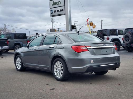 2013 Chrysler 200 Limited