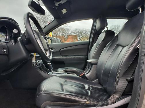 2013 Chrysler 200 Limited