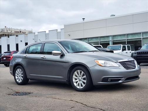 Black Clearcoat 2013 Chrysler 200 Limited