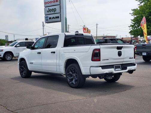 Bright White Clearcoat 2024 RAM 1500 Limited
