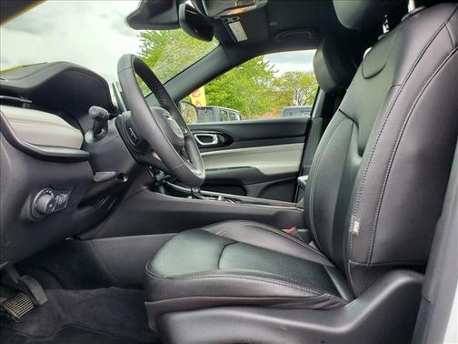 Bright White Clearcoat 2025 Jeep Compass Limited