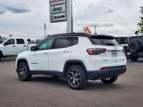 Bright White Clearcoat 2025 Jeep Compass Limited