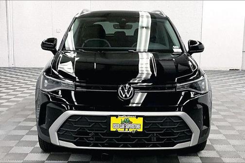 Deep Black 2025 Volkswagen Taos 1.5T SE