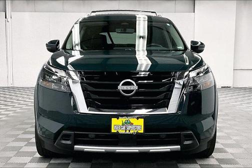Obsidian Green Pearl 2025 Nissan Pathfinder SL 4WD