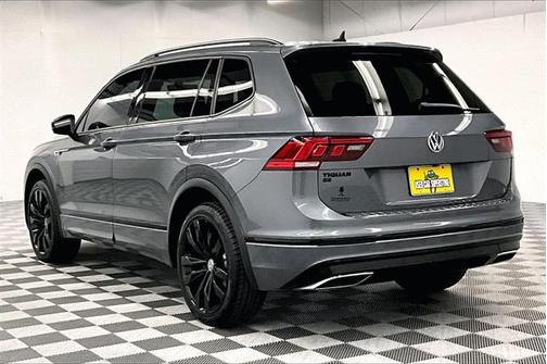 2021 Volkswagen Tiguan 2.0T SE R-Line Black