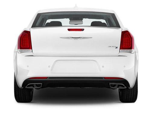 2018 Chrysler 300 C