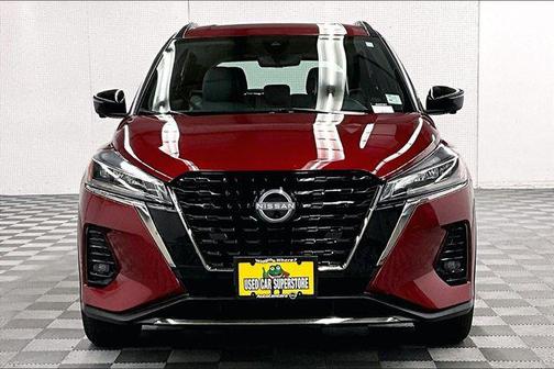 Scarlet Ember Tintcoat 2023 Nissan Kicks SR