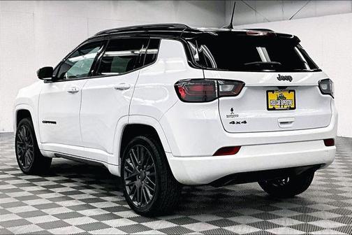Bright White Clearcoat 2023 Jeep Compass High Altitude