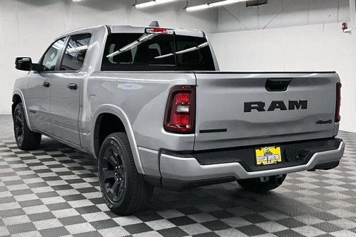 Billet Silver Metallic Clearcoat 2025 RAM 1500 Big Horn/Lone Star