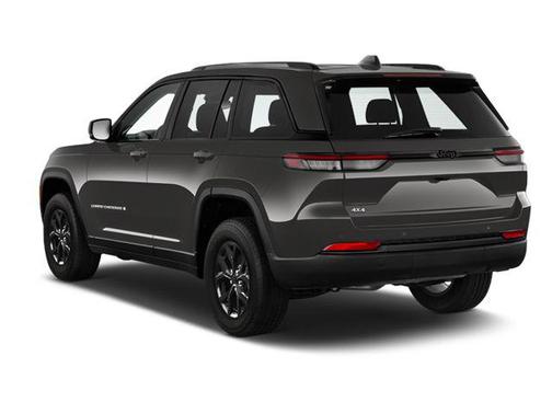 Baltic Gray Metallic Clearcoat 2023 Jeep Grand Cherokee Altitude