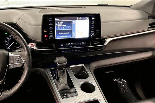 2022 Toyota Sienna XSE 7 Passenger