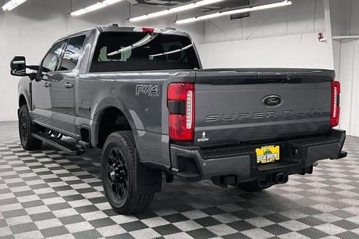Carbonized Gray Metallic 2026 Ford F-250 Lariat