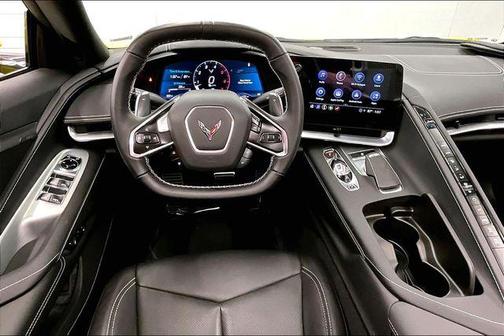 Accelerate Yellow Metallic 2022 Chevrolet Corvette Stingray w/1LT