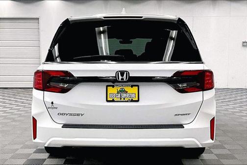 Platinum White Pearl 2025 Honda Odyssey Sport-L
