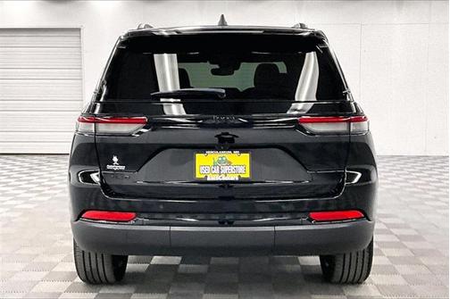 2022 Jeep Grand Cherokee Altitude